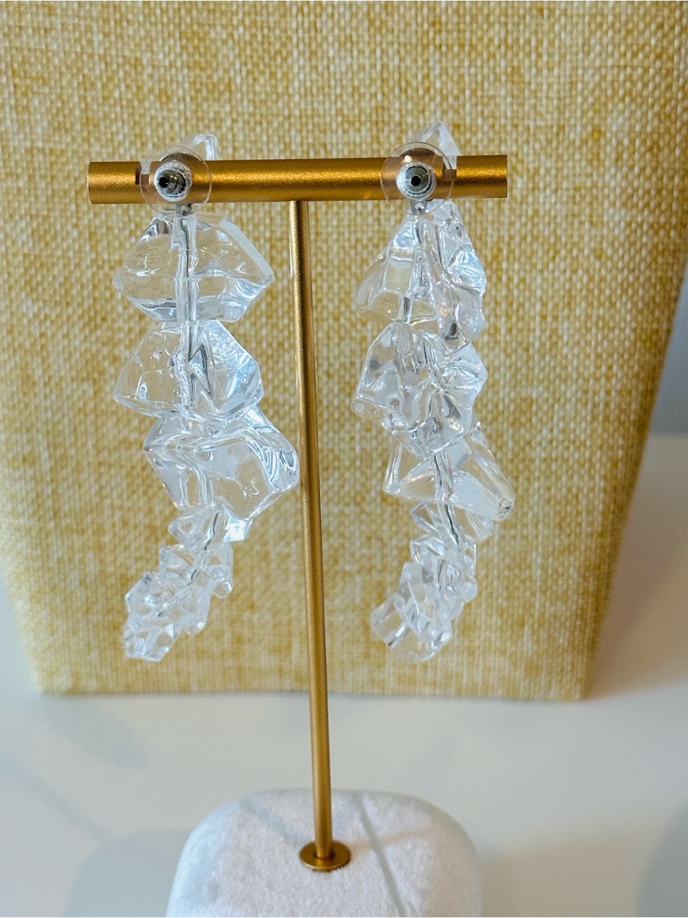 Fashion Jewelry Clear Sculpted Drop Earrings - Clear